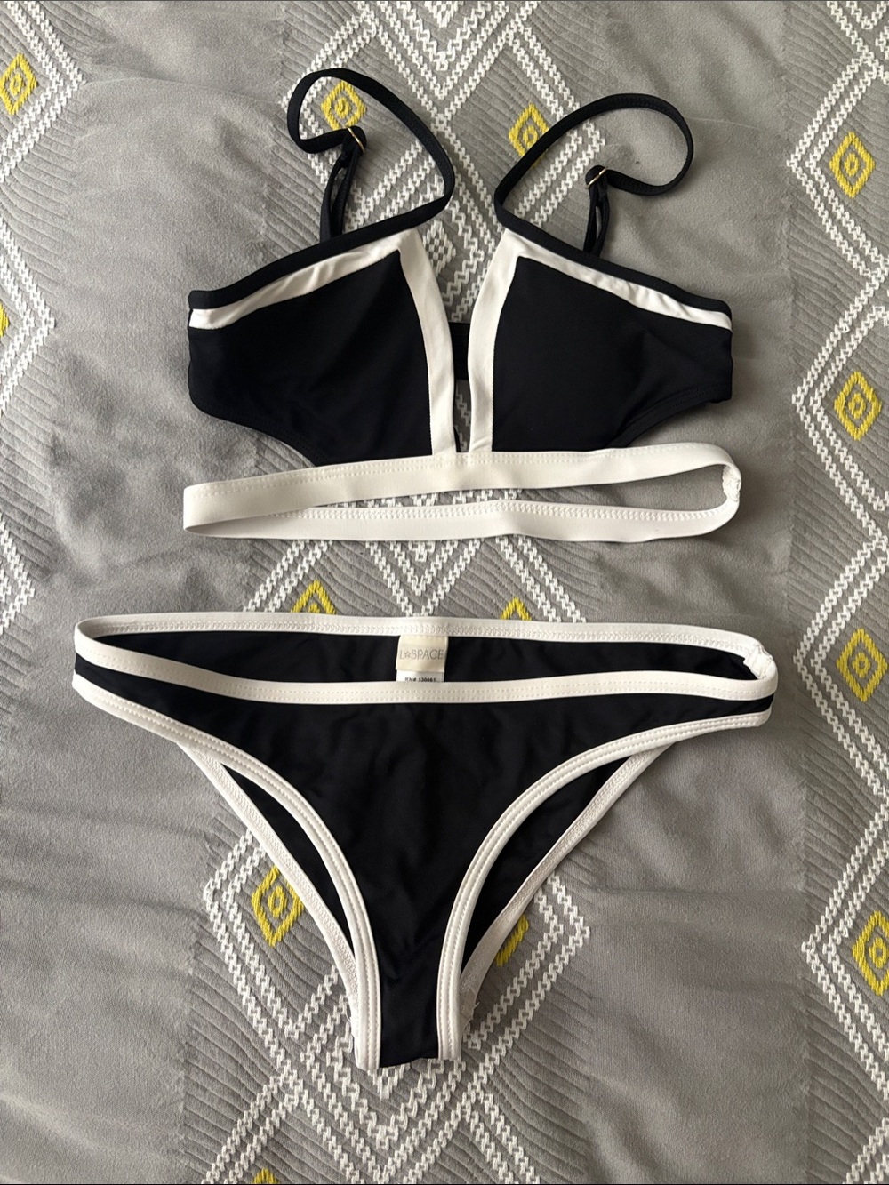 l*space Black and White Trim Bikini Set